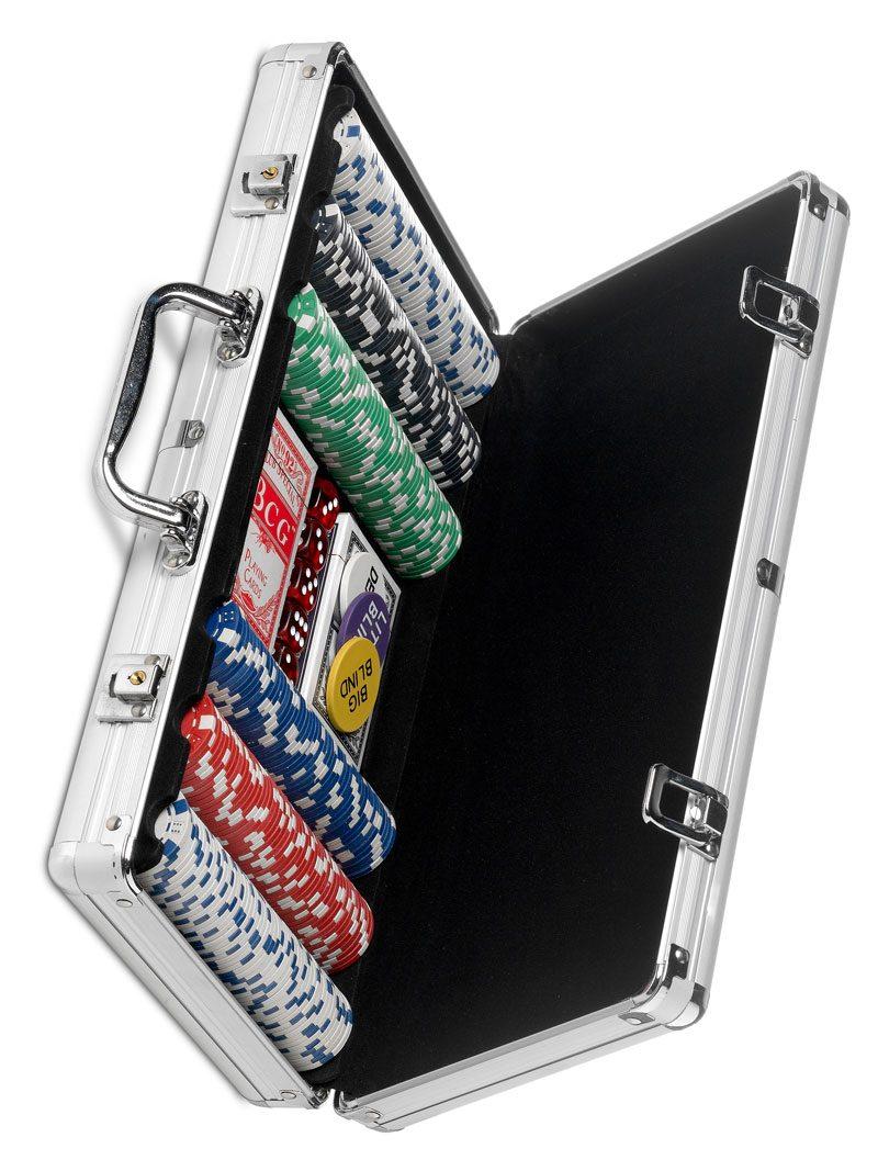 Poker set sa 300 profesionalnih žetona  11,5g 