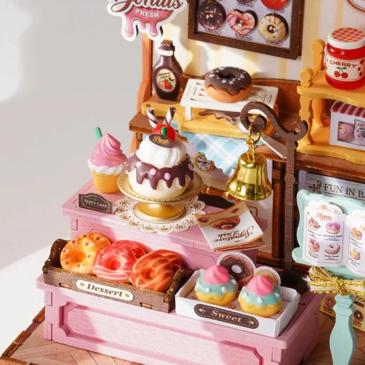3D puzzle SWEETIE'S DONUT SHOP 